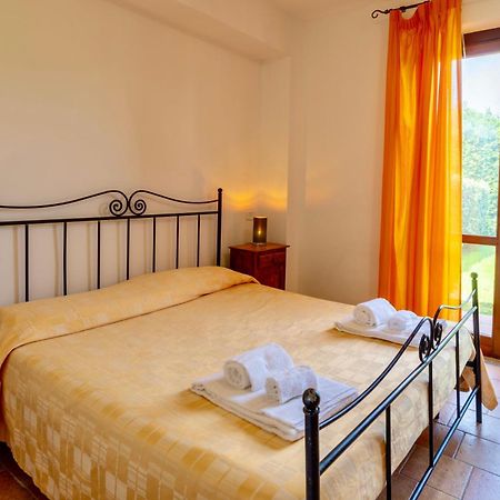 Isa - Residence With Swimming Pool In Sorano, Apartments With Air Conditioning And Private Outdoor Area Buitenkant foto
