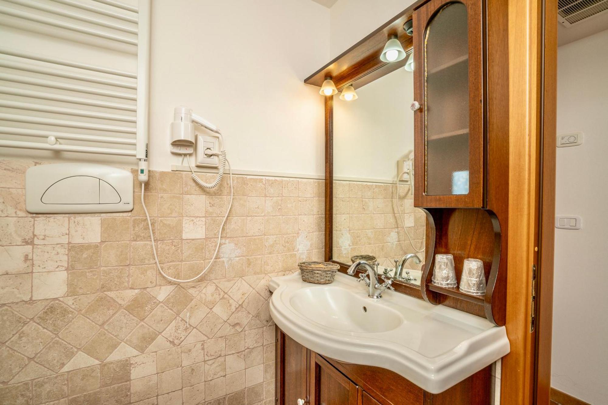 Isa - Residence With Swimming Pool In Sorano, Apartments With Air Conditioning And Private Outdoor Area Buitenkant foto