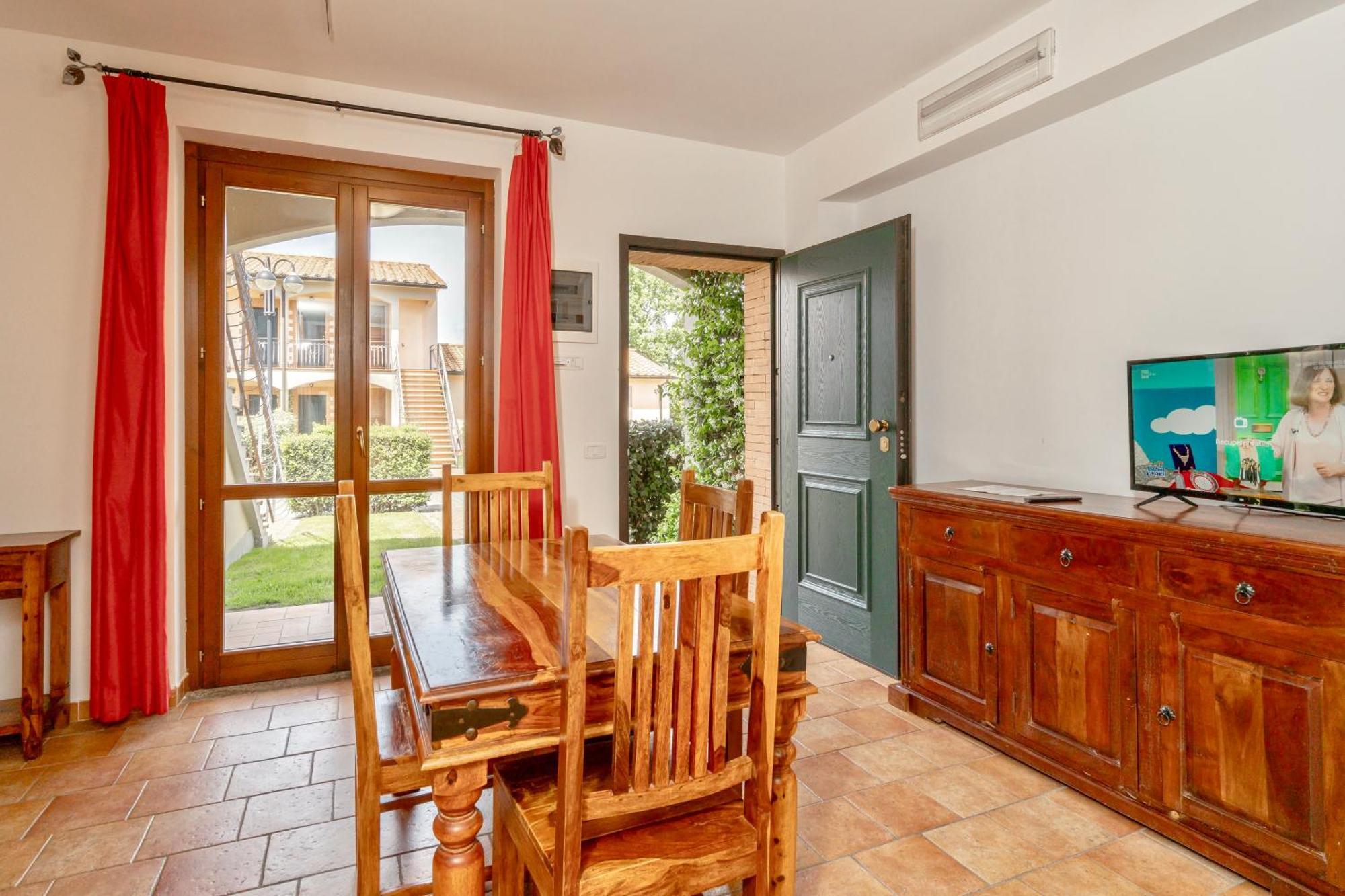Isa - Residence With Swimming Pool In Sorano, Apartments With Air Conditioning And Private Outdoor Area Buitenkant foto