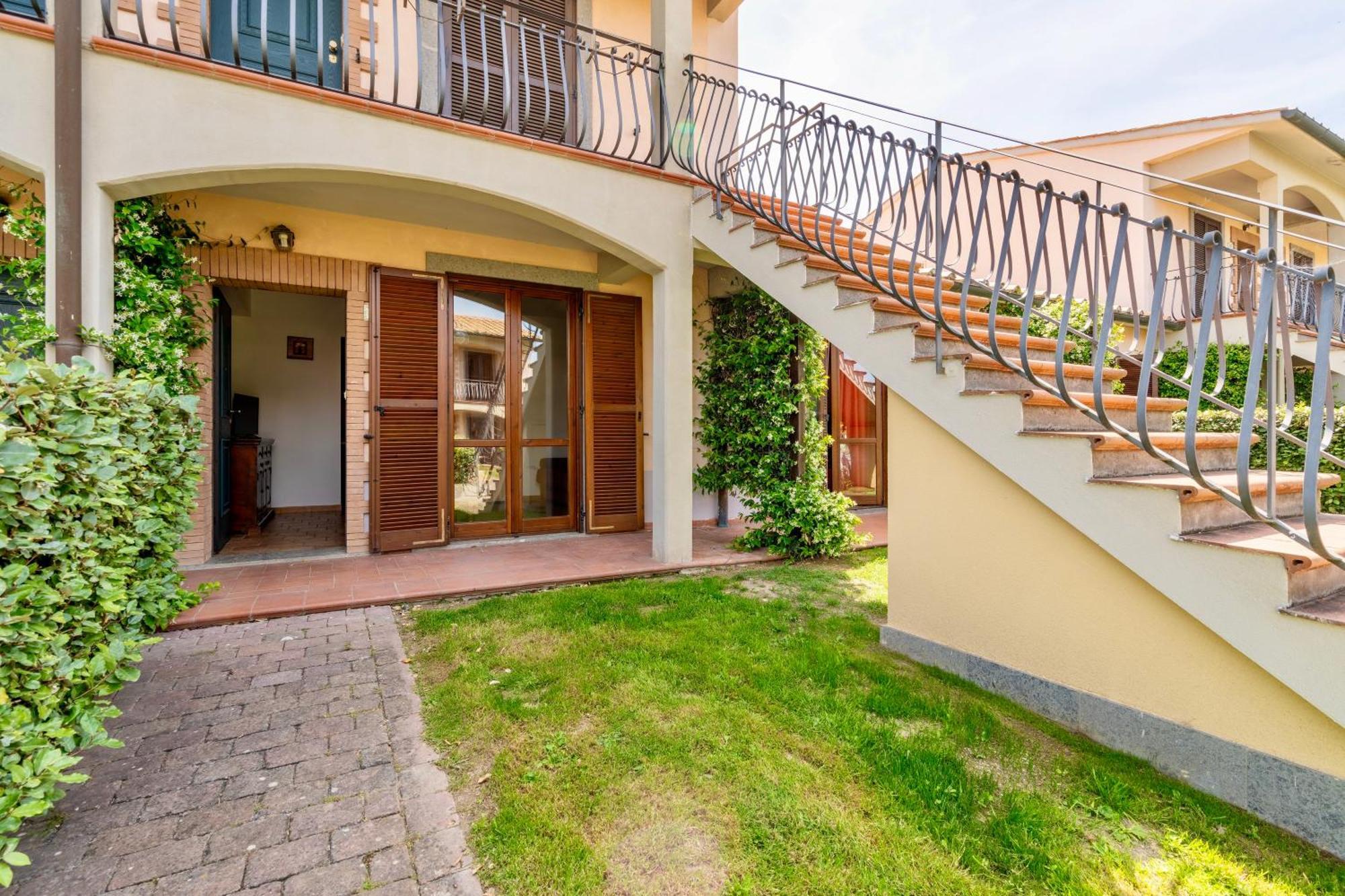 Isa - Residence With Swimming Pool In Sorano, Apartments With Air Conditioning And Private Outdoor Area Buitenkant foto